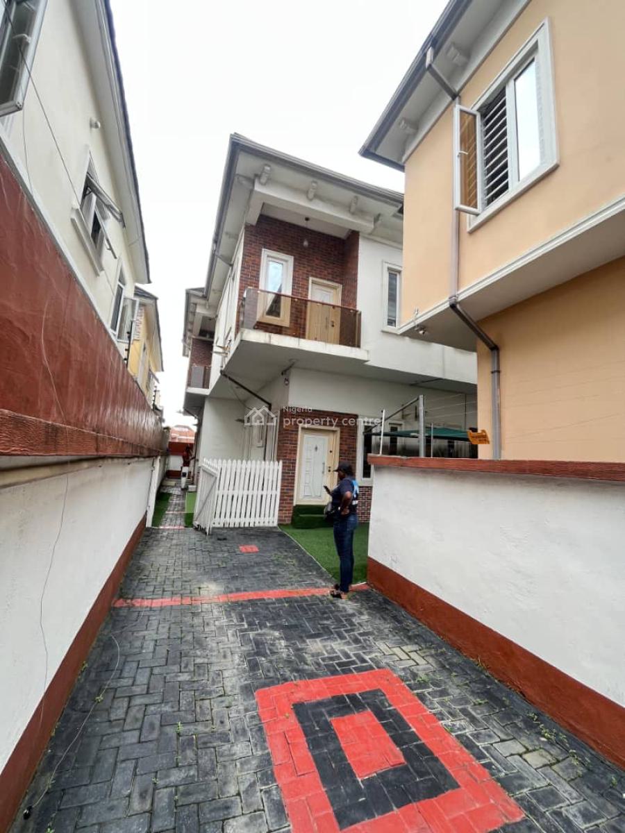 Spacious 4bedroom Semi Detached Duplex with Bq, Idado, Lekki, Lagos, Semi-detached Duplex for Rent