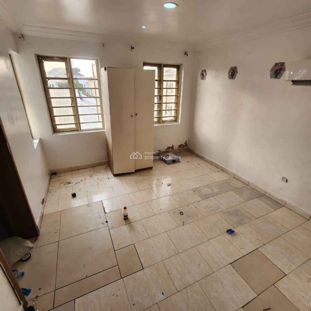 a Room in a Shared Apartment Chevron, Lelki Conservation Road, Chevron, Lekki, Lagos, Lekki, Lagos, Flat / Apartment for Rent
