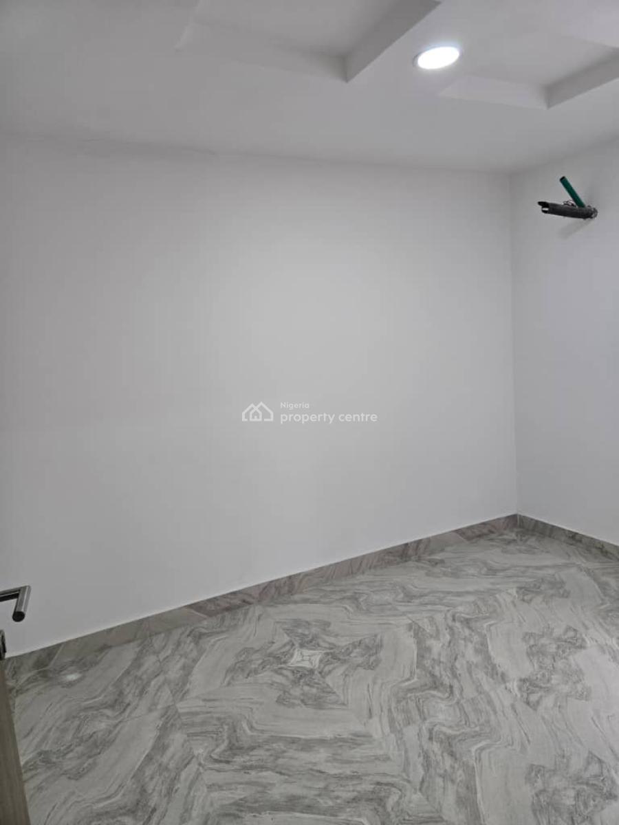4 Bedroom Terrace with Bq and Study Room, Spg Road, Ologolo, Lekki, Lagos, Terraced Duplex for Sale