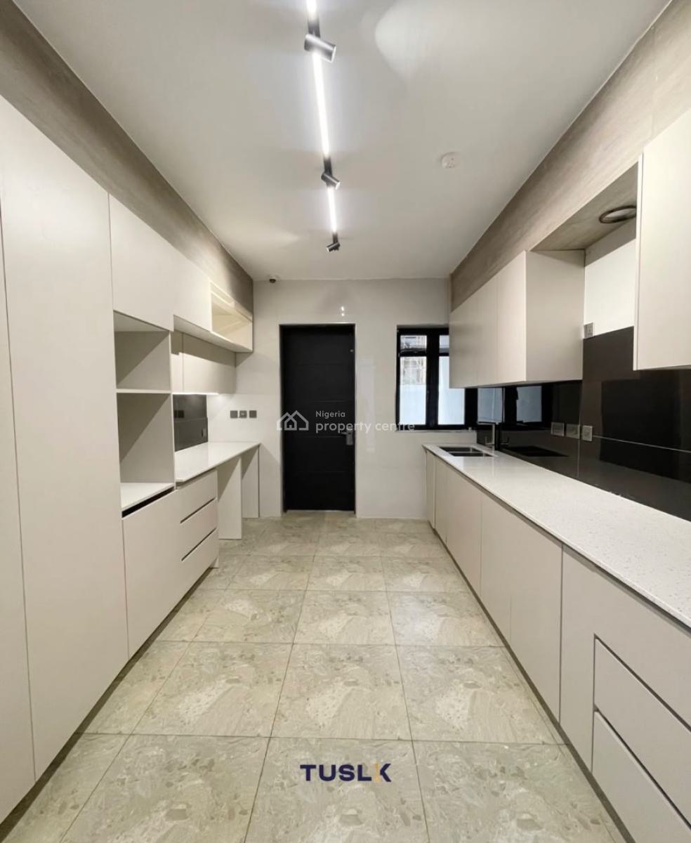 4 Bedrom Terrace+ Bq, Guzape District, Abuja, Terraced Bungalow for Sale