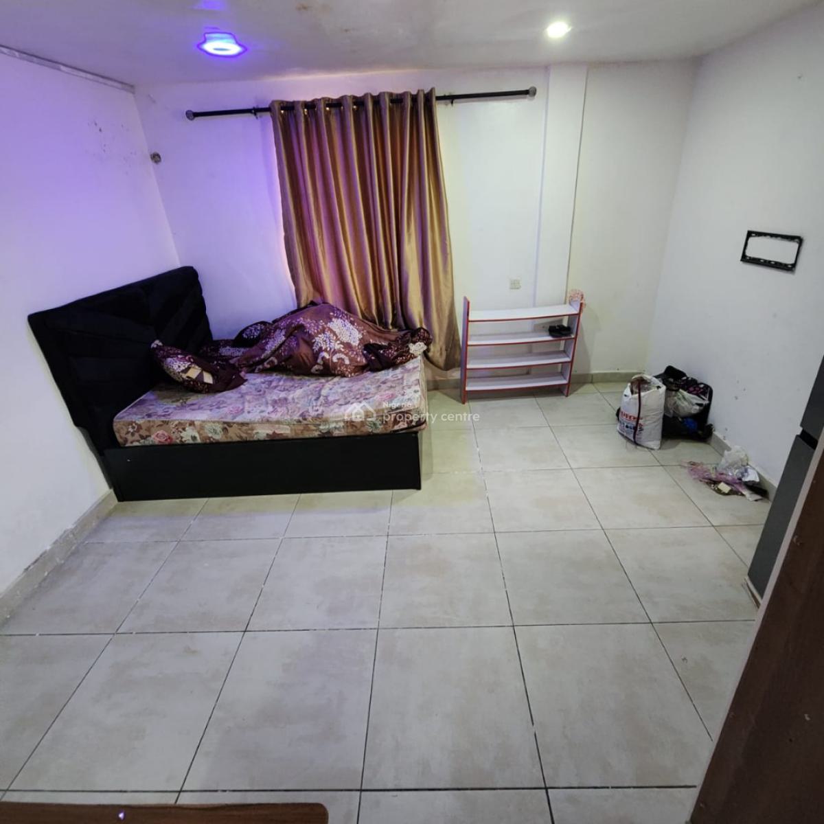 Spacious Room in a Shared Apartment, Lekki Conservation Road,  Chevron Lekki Lagos, Lekki, Lagos, Flat / Apartment for Rent