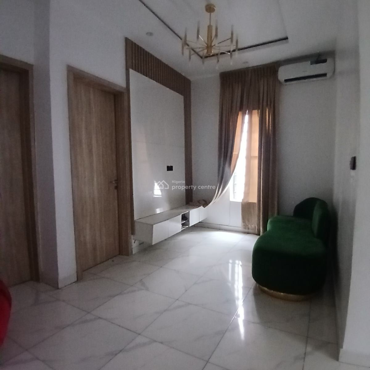 Distress 4 Bedroom Semi-detached Duplex with Bq, Chevron Toll Gate, Orchid Road, Lekki, Lagos, Semi-detached Duplex for Sale
