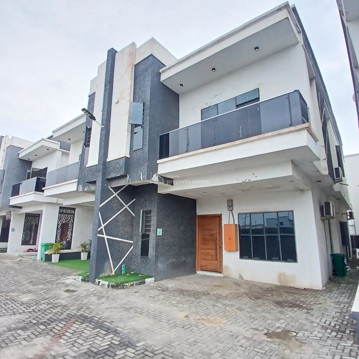 Distress 4 Bedroom Semi-detached Duplex with Bq, Chevron Toll Gate, Orchid Road, Lekki, Lagos, Semi-detached Duplex for Sale