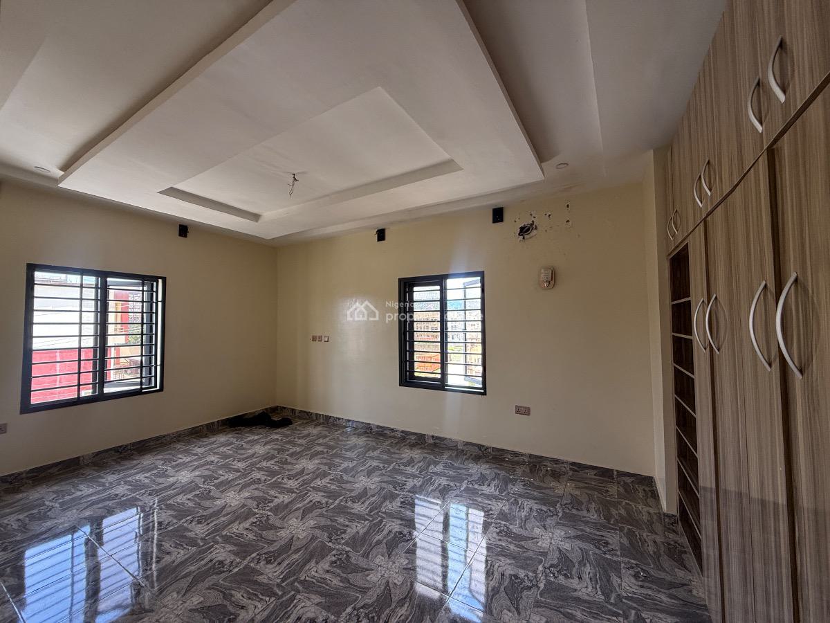 Beautiful Spacious 3 Bedroom Flat No Bq, Gilmore, Jahi, Abuja, Flat / Apartment for Rent