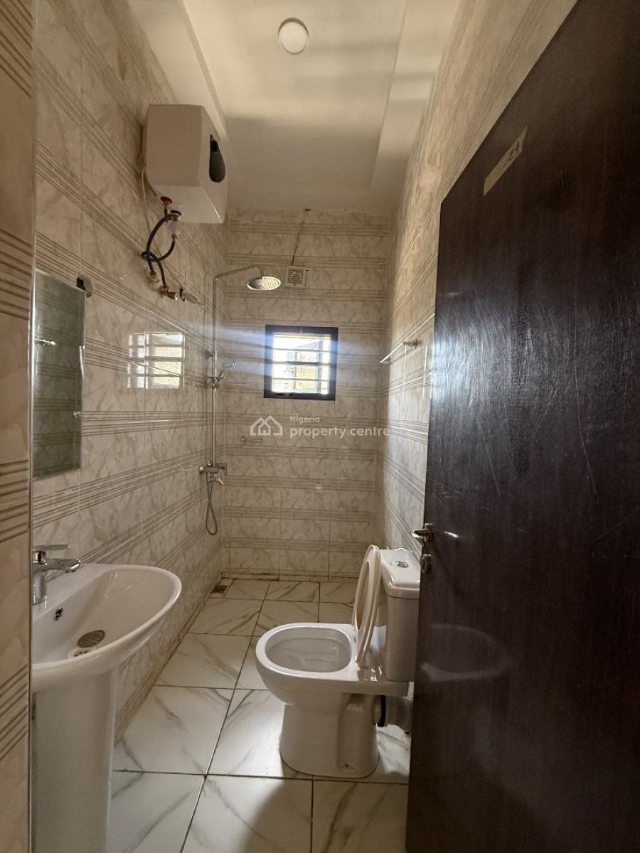 Beautiful Spacious 3 Bedroom Flat No Bq, Gilmore, Jahi, Abuja, Flat / Apartment for Rent