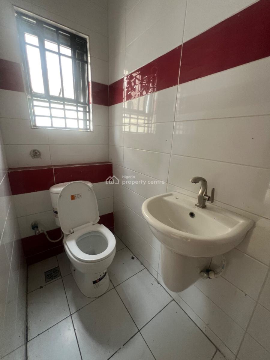 Spacious 3 Bedroom Apartment with Bq, United Estate, Sangotedo, Ajah, Lagos, Flat / Apartment for Rent