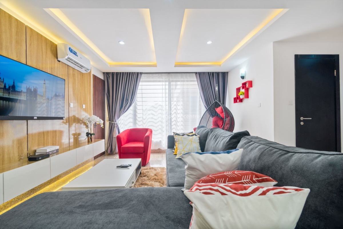Smart Luxury 1 Bedroom Apartment with Swimming Pool and Ps5., Lekki Phase 1, Lekki, Lagos, Flat / Apartment Short Let