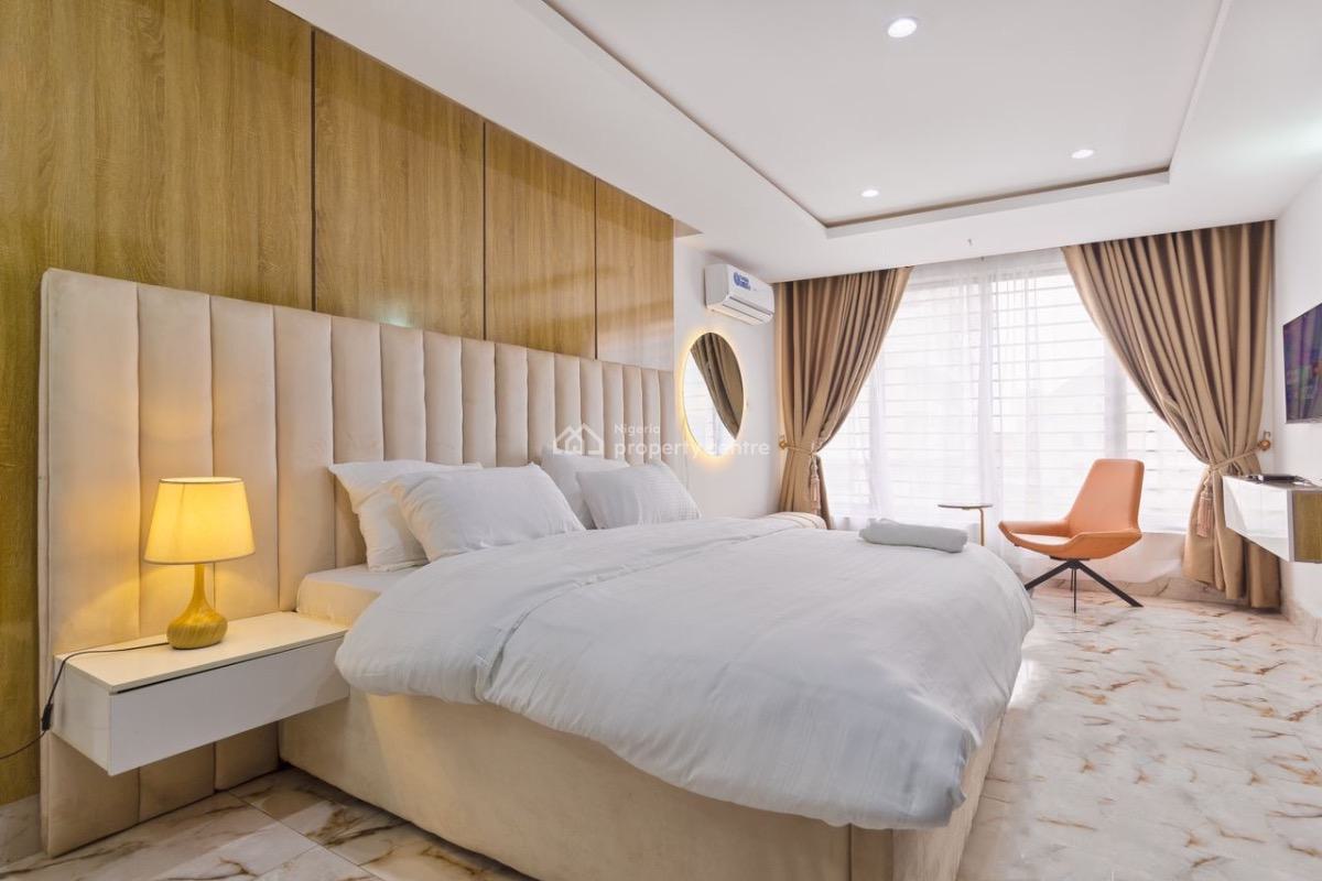 Smart Luxury 1 Bedroom Apartment with Swimming Pool and Ps5., Lekki Phase 1, Lekki, Lagos, Flat / Apartment Short Let