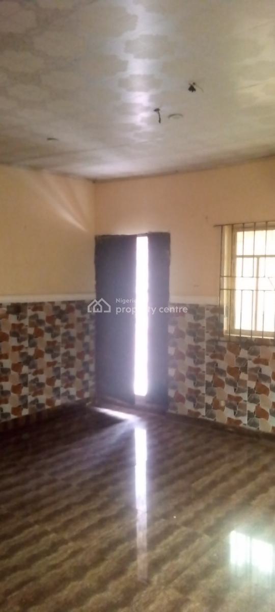 a Spacious 2 Bedroom Apartment, Lucky Fiber Road, Ikorodu, Lagos, Flat / Apartment for Rent