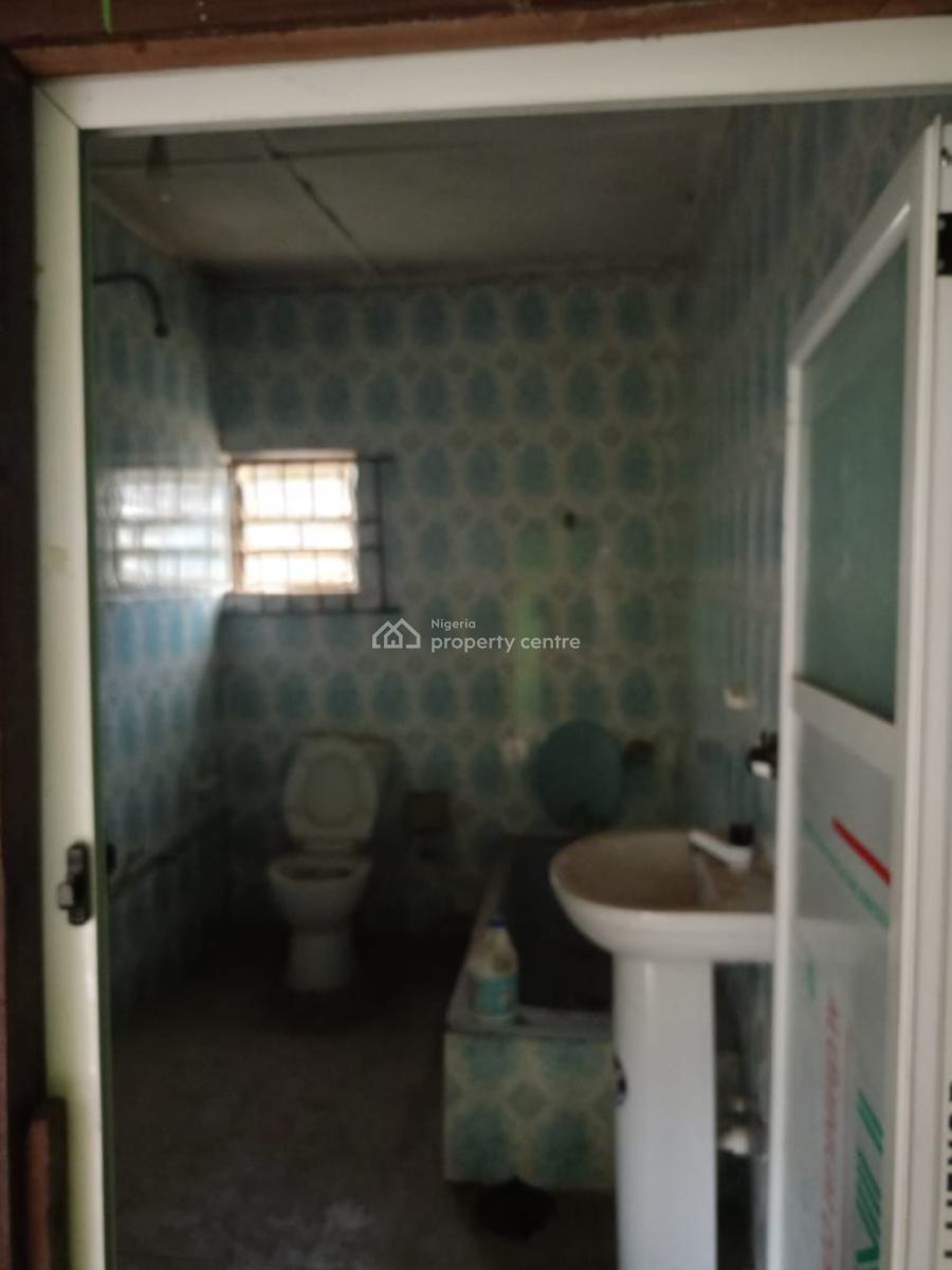 5 Bedrooms Bungalow with Mini Flat, Alakuko, Ifako-ijaiye, Lagos, Detached Bungalow for Sale