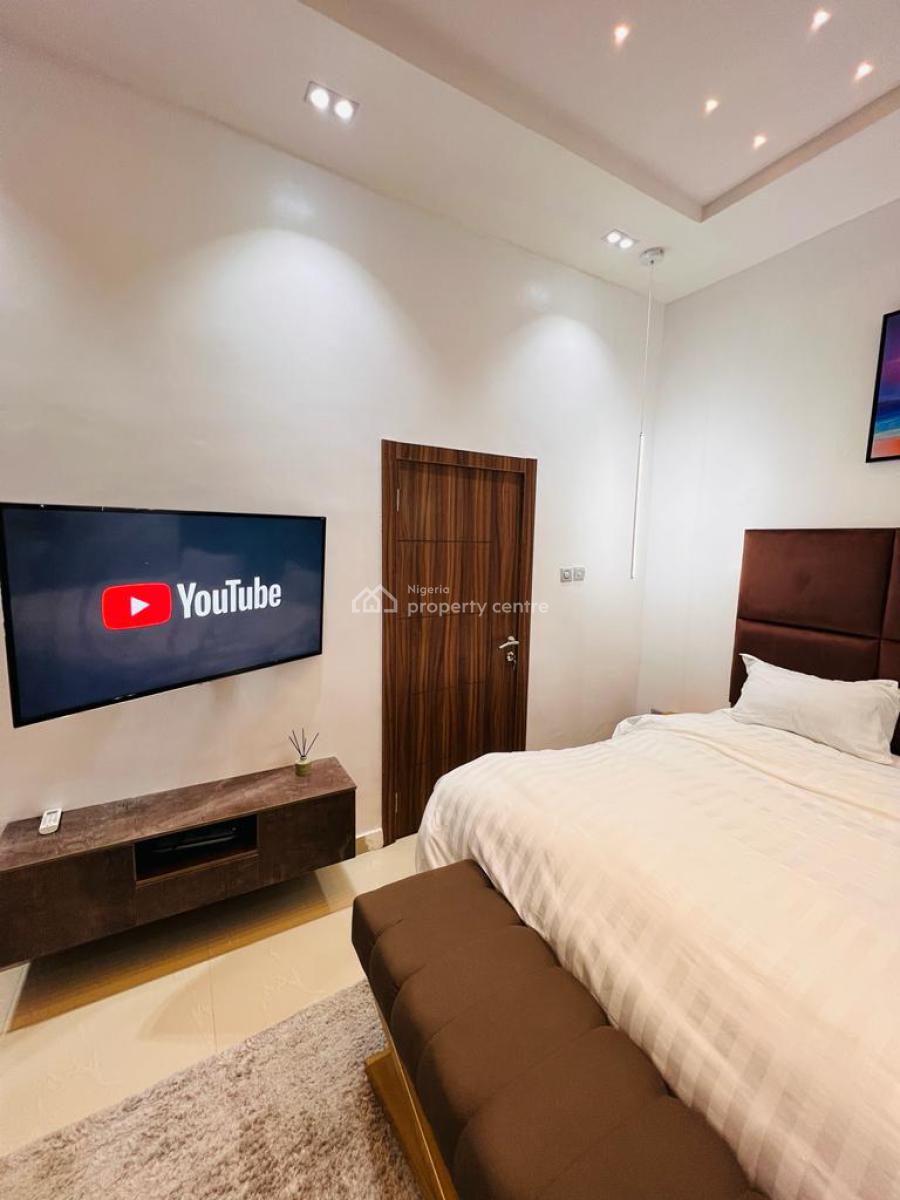 1 Bedroom Luxury and Tastefully Furnished, Lekki Phase 1, Lekki, Lagos, Mini Flat (room and Parlour) Short Let