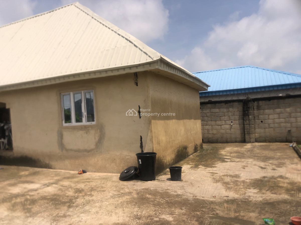 Conner Piece 700 Sqm Plot with a 2 Bedroom Bq & Gatehouse, Crd Estate, Lugbe District, Abuja, Detached Bungalow for Sale
