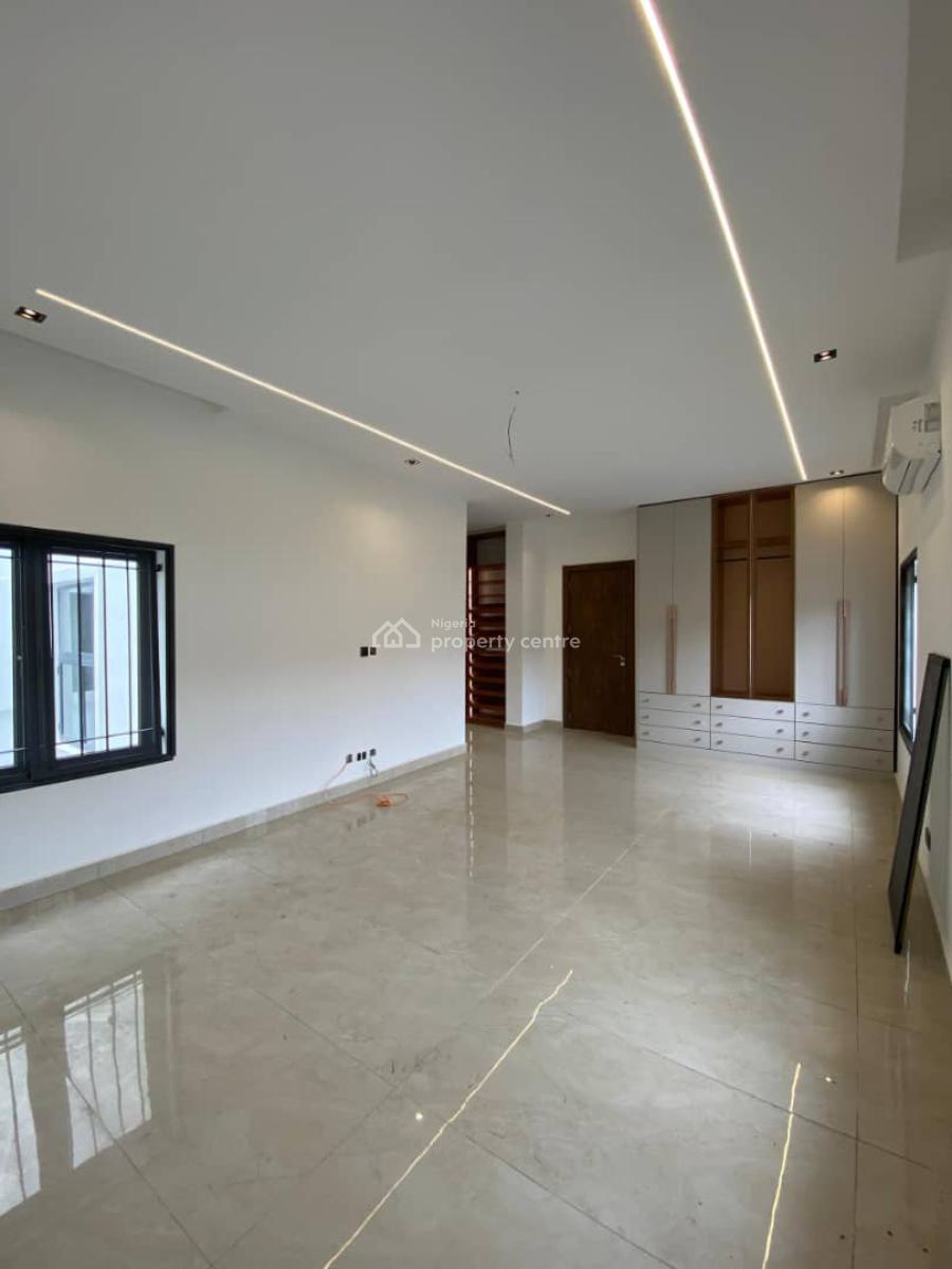 4-bedroom Semi-detached Duplex, Guzape District, Abuja, Semi-detached Duplex for Sale