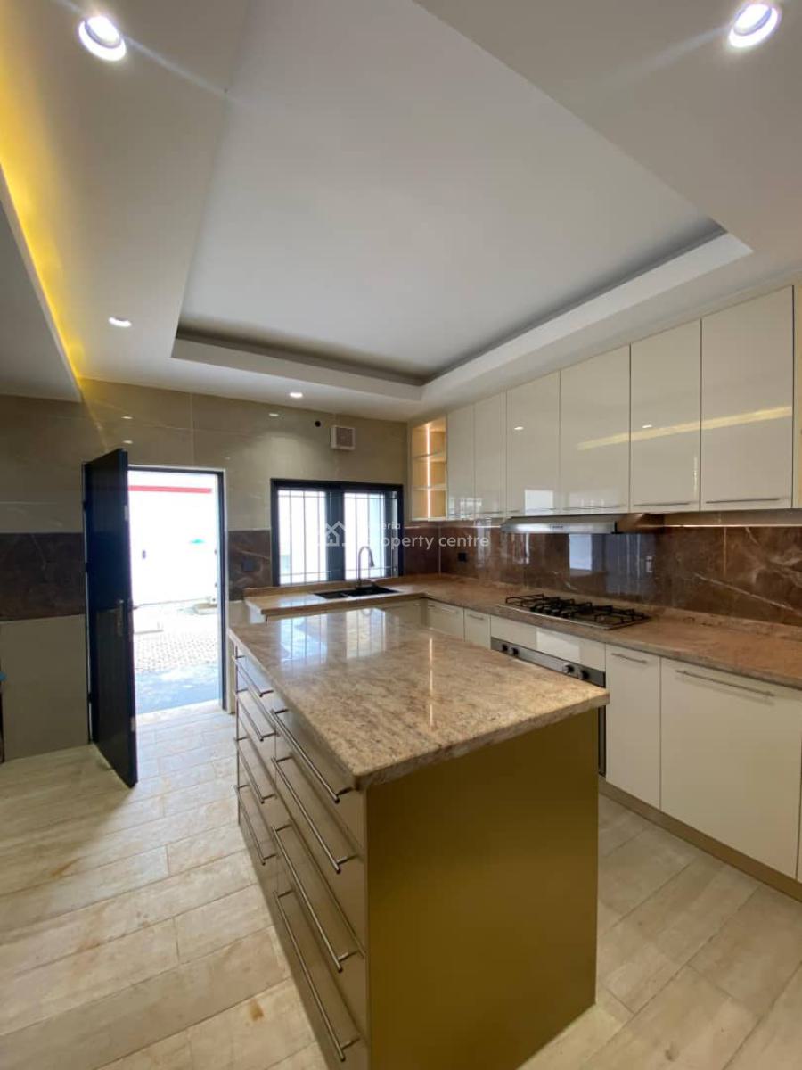 4-bedroom Semi-detached Duplex, Guzape District, Abuja, Semi-detached Duplex for Sale