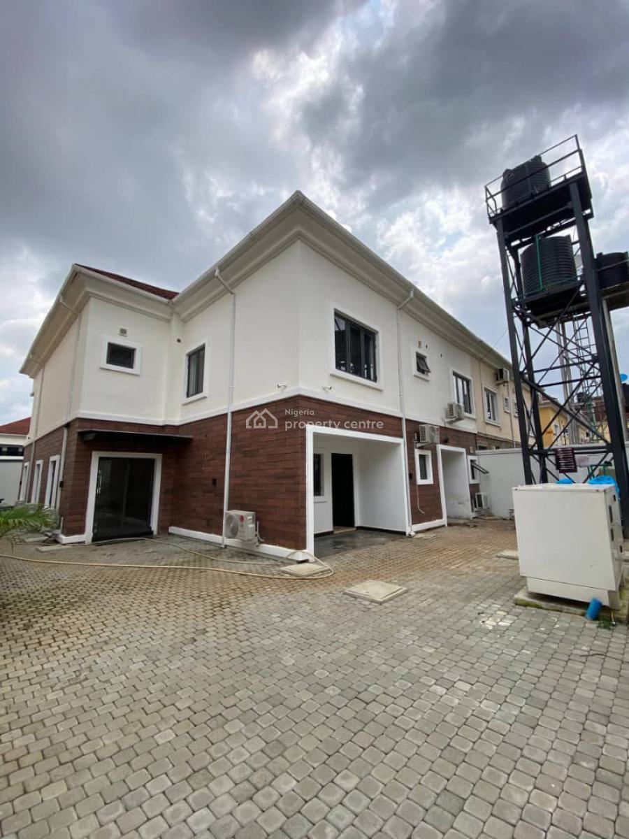 4-bedroom Semi-detached Duplex, Guzape District, Abuja, Semi-detached Duplex for Sale