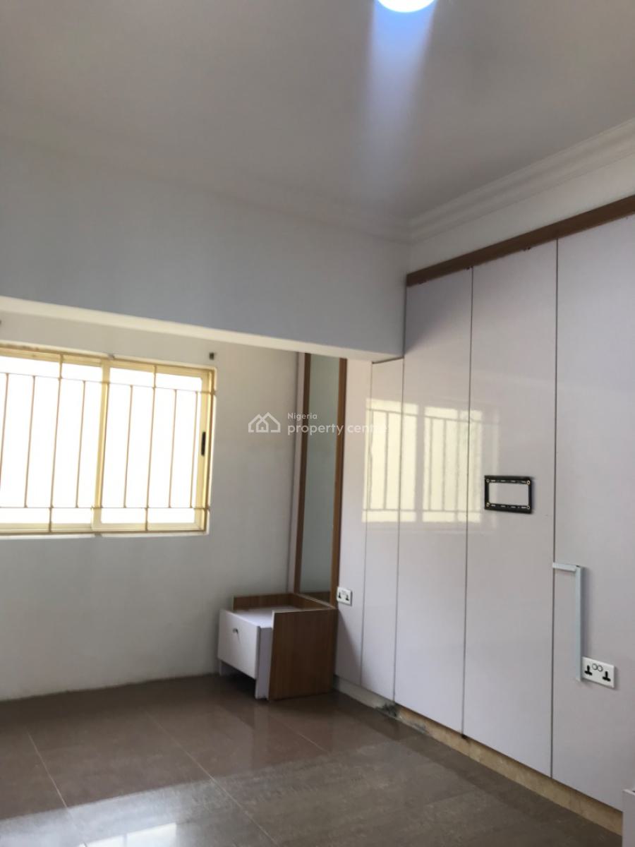 Very Standard Clean Service Mini Flat @lekki Phase 1, Lekki Phase 1, Lekki, Lagos, Mini Flat (room and Parlour) for Rent