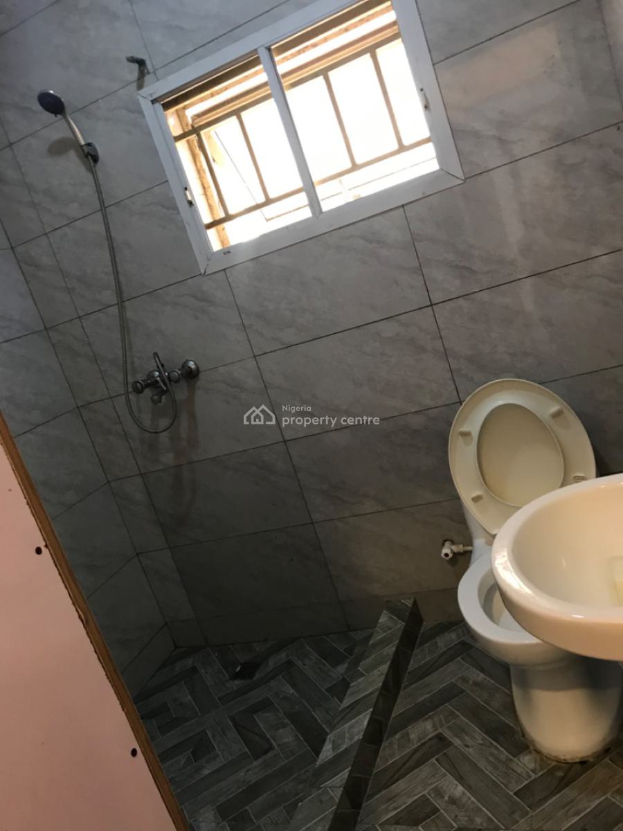 Very Standard Clean Service Mini Flat @lekki Phase 1, Lekki Phase 1, Lekki, Lagos, Mini Flat (room and Parlour) for Rent