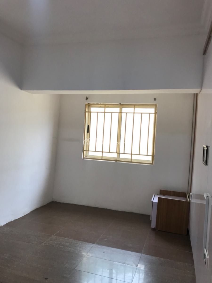 Very Standard Clean Service Mini Flat @lekki Phase 1, Lekki Phase 1, Lekki, Lagos, Mini Flat (room and Parlour) for Rent