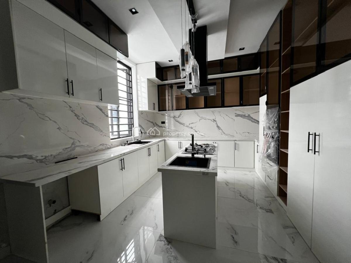 5 Bedroom Detached House, Lekki Phase 1, Lekki, Lagos, Detached Duplex for Sale