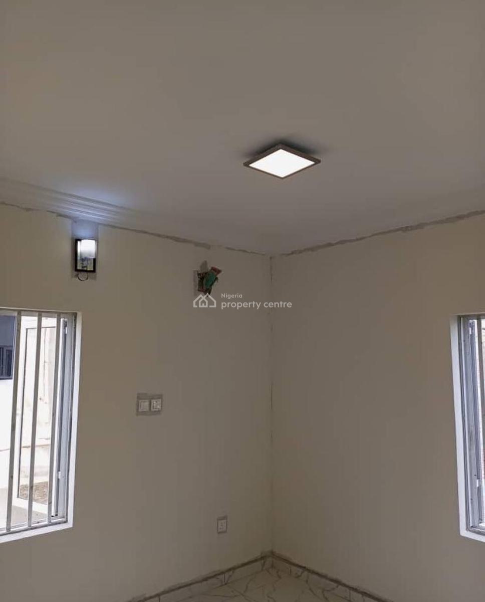 Luxury 3 Bedroom Flat, Orchid Road, Lekki Phase 2, Lekki, Lagos, Flat / Apartment for Rent