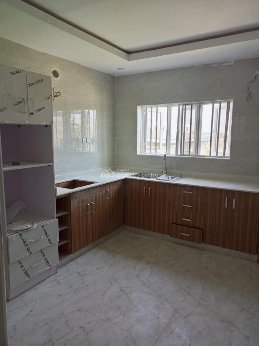 Luxury 3 Bedroom Flat, Orchid Road, Lekki Phase 2, Lekki, Lagos, Flat / Apartment for Rent