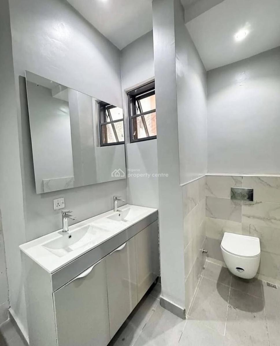 Cozy 4 Bedroom Massionette with Bq, Lekki Phase 1, Lekki, Lagos, House for Sale