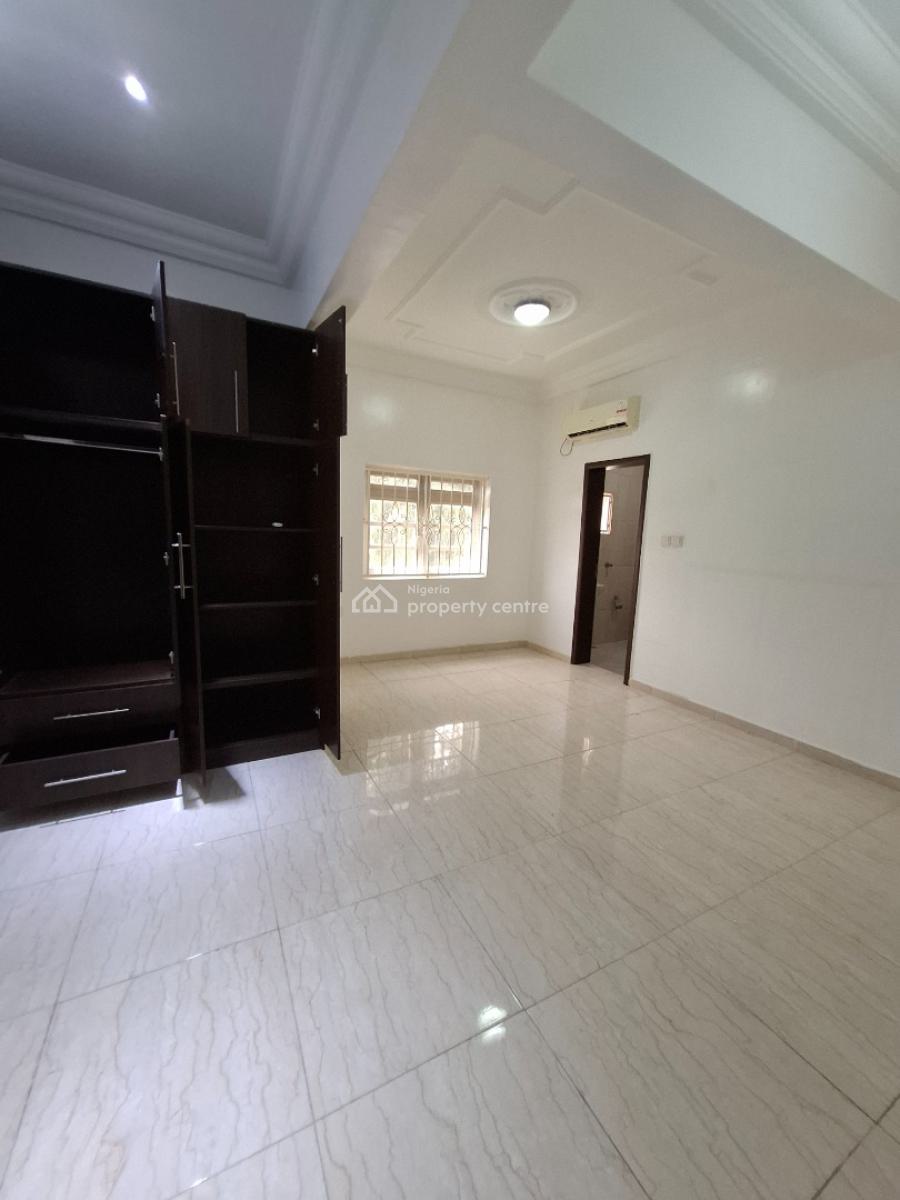 Standard and Serviced 3 Bedroom Apartment, Area 11, Garki, Abuja, Flat / Apartment for Rent