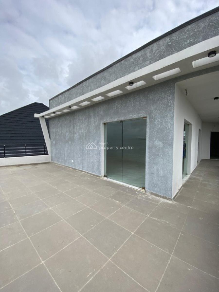 Shop in a Strategic Location on Harris Drive Road By Vgc, Harris Drive, Vgc, Lekki, Lagos, Shop for Sale