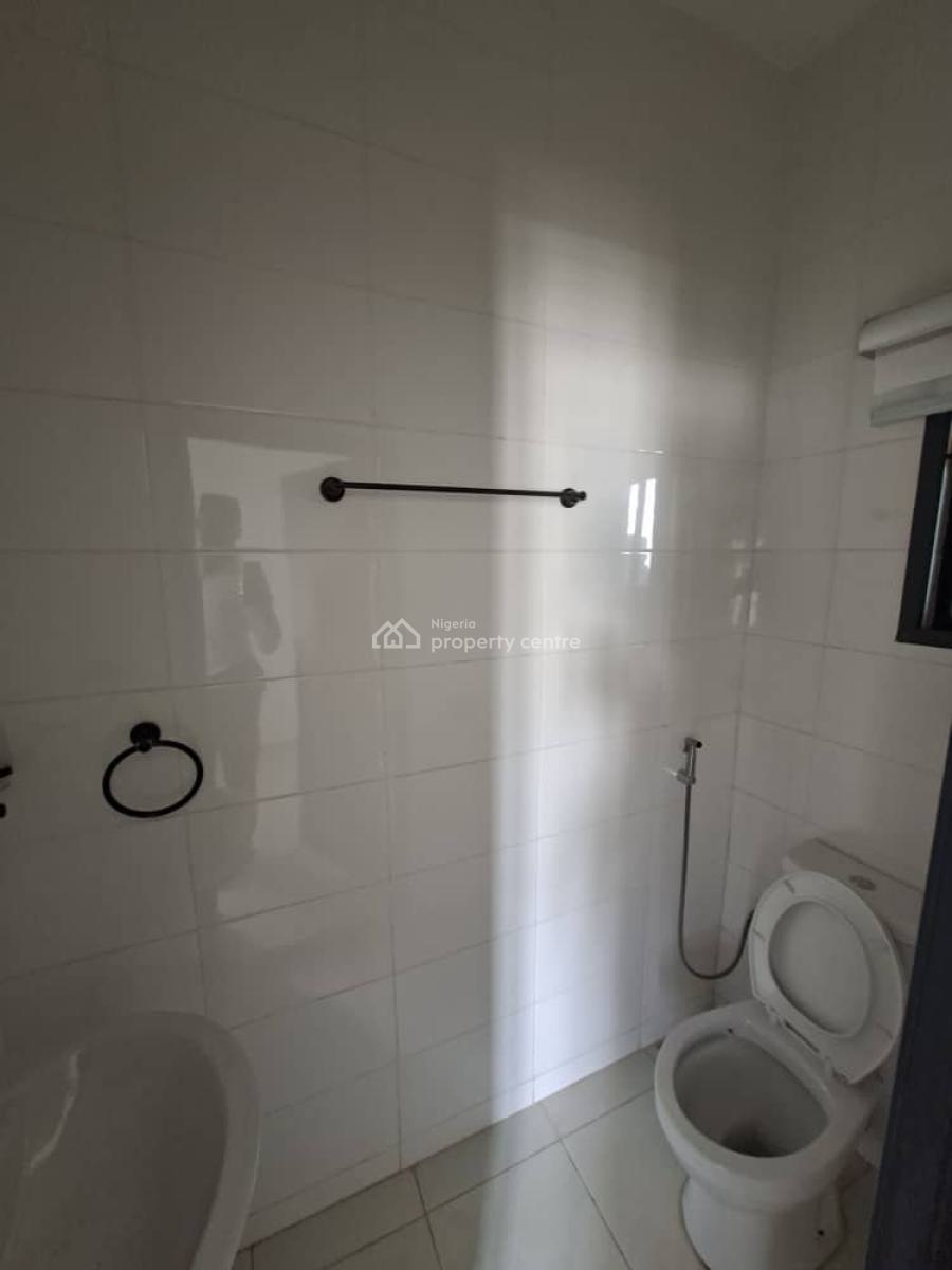Tastefully Finished Spacious Standard Built 3 Bedroom Apartment, By Gilmor, Jahi, Abuja, Flat / Apartment for Sale