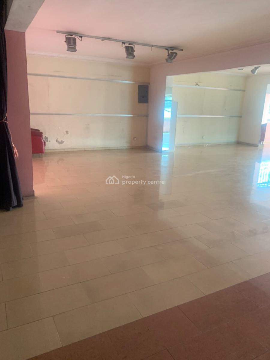 Well Maintained 150 Sqmtr Spacious Office Space, Opebi, Ikeja, Lagos, Office Space for Rent