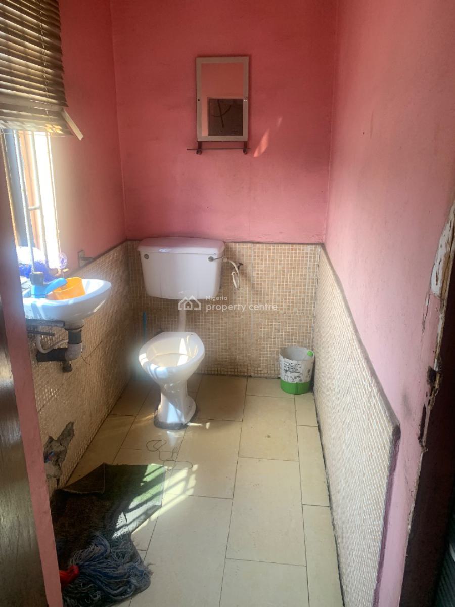 Well Maintained 150 Sqmtr Spacious Office Space, Opebi, Ikeja, Lagos, Office Space for Rent