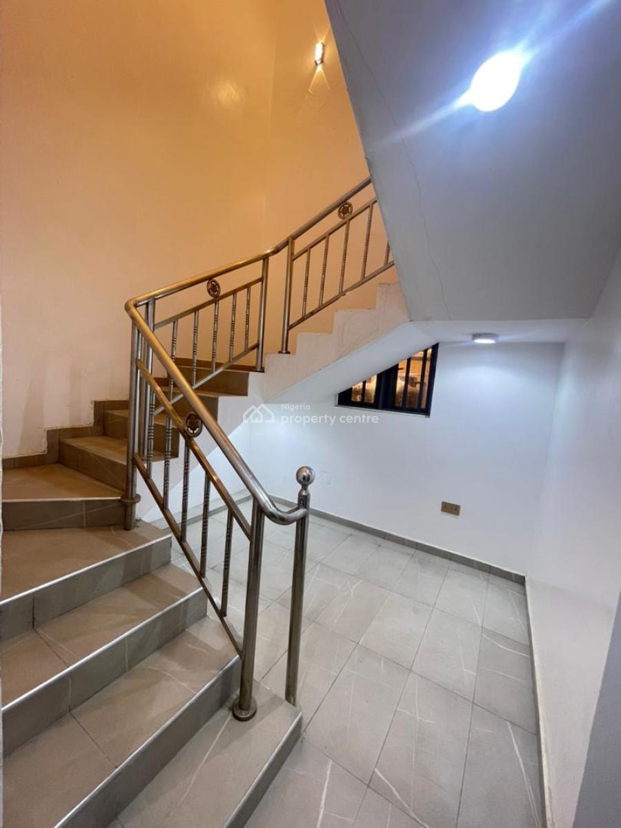 4 Bedroom Terrace with Study, Lekki Phase 1, Lekki, Lagos, Flat / Apartment for Rent