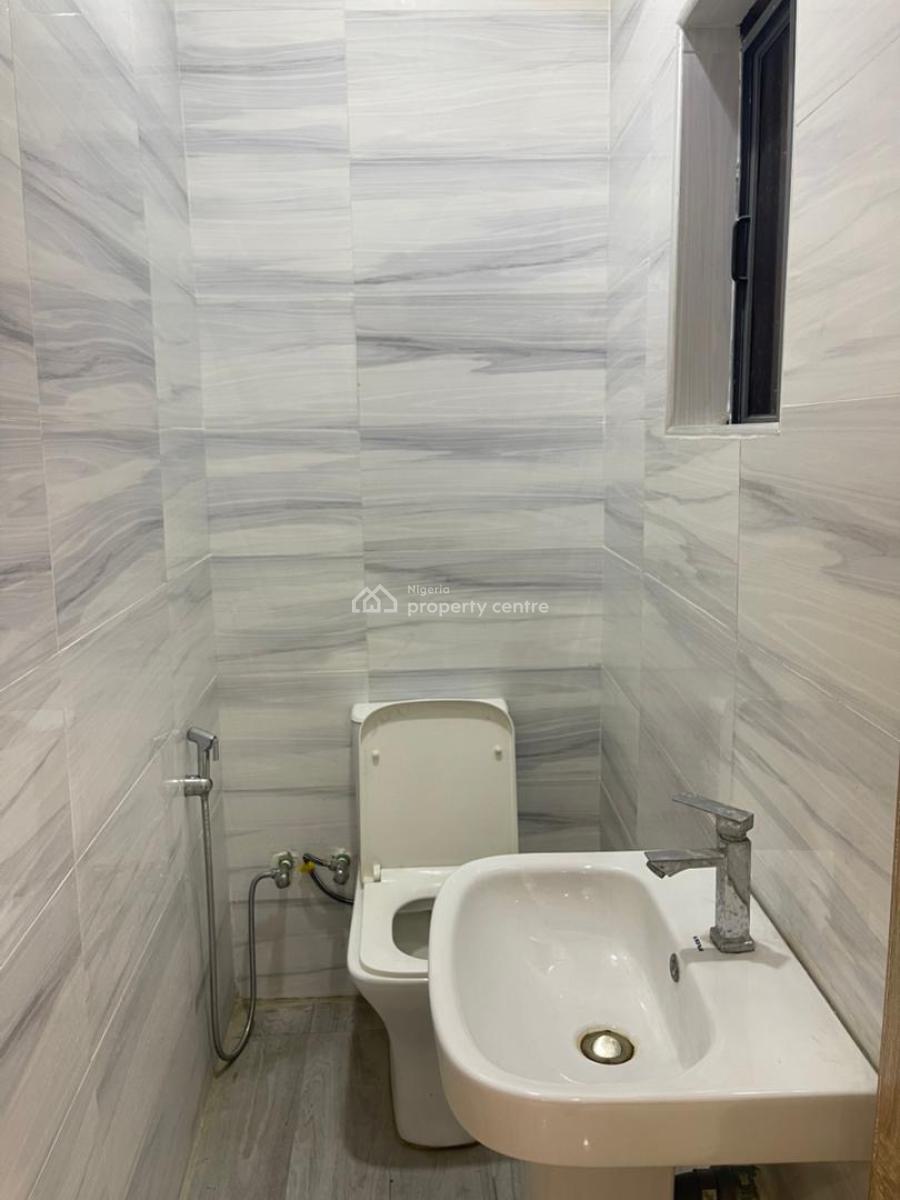 4 Bedroom Terrace with Study, Lekki Phase 1, Lekki, Lagos, Flat / Apartment for Rent