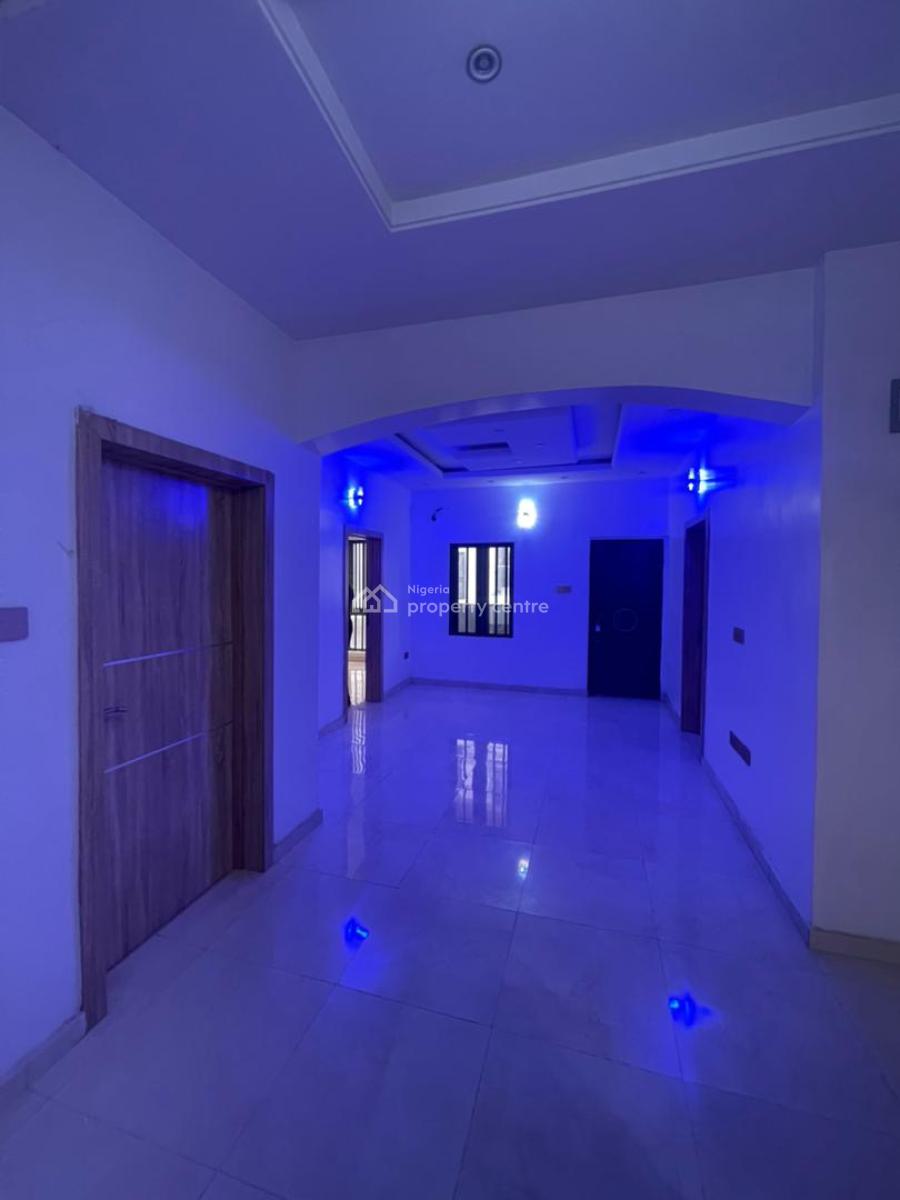 4 Bedroom Terrace with Study, Lekki Phase 1, Lekki, Lagos, Flat / Apartment for Rent