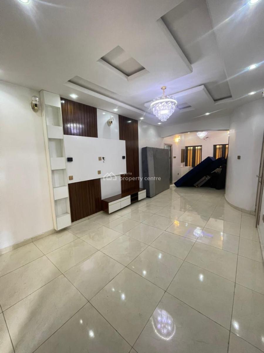 4 Bedroom Terrace with Study, Lekki Phase 1, Lekki, Lagos, Flat / Apartment for Rent