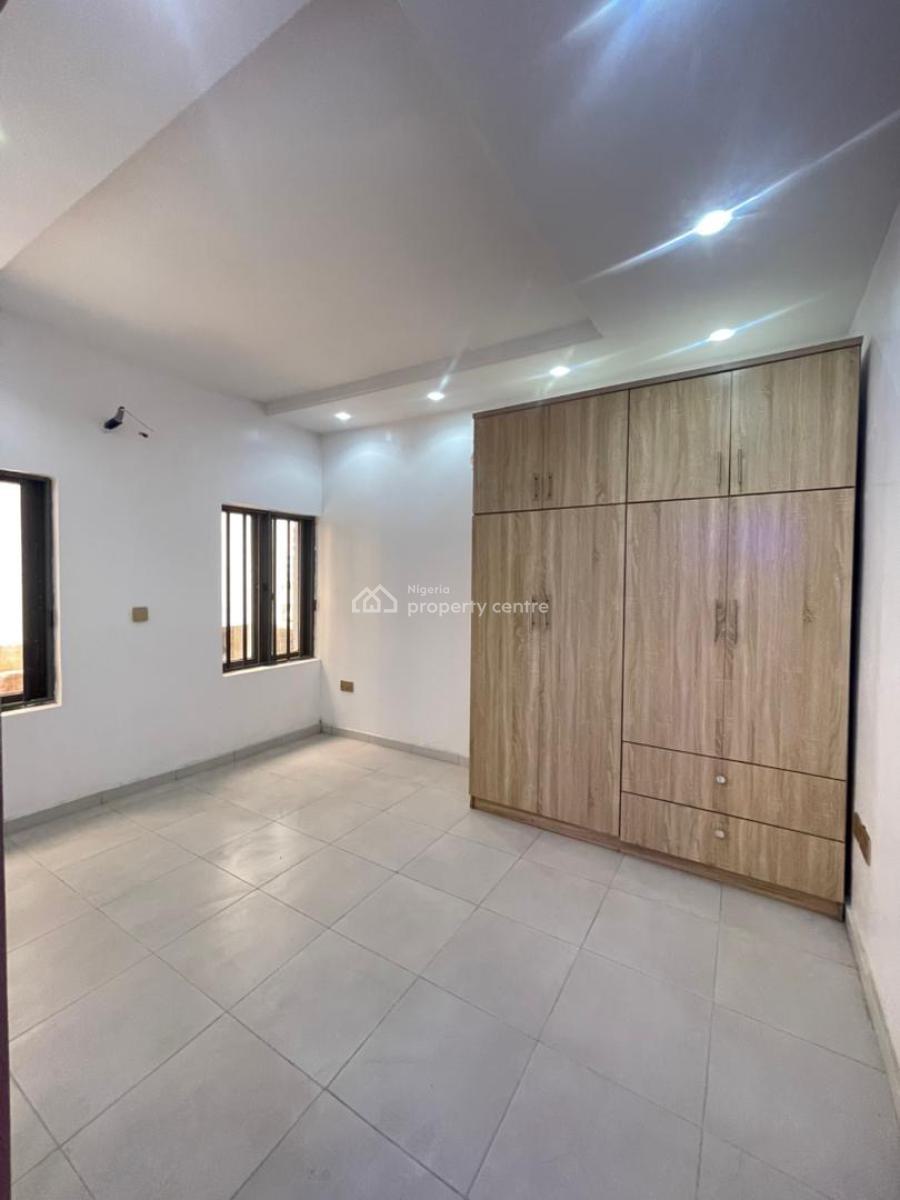 4 Bedroom Terrace with Study, Lekki Phase 1, Lekki, Lagos, Flat / Apartment for Rent