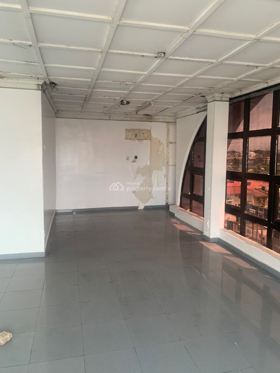 Well Maintained 120 Sqmtrs Office Space, Opebi, Ikeja, Lagos, Office Space for Rent