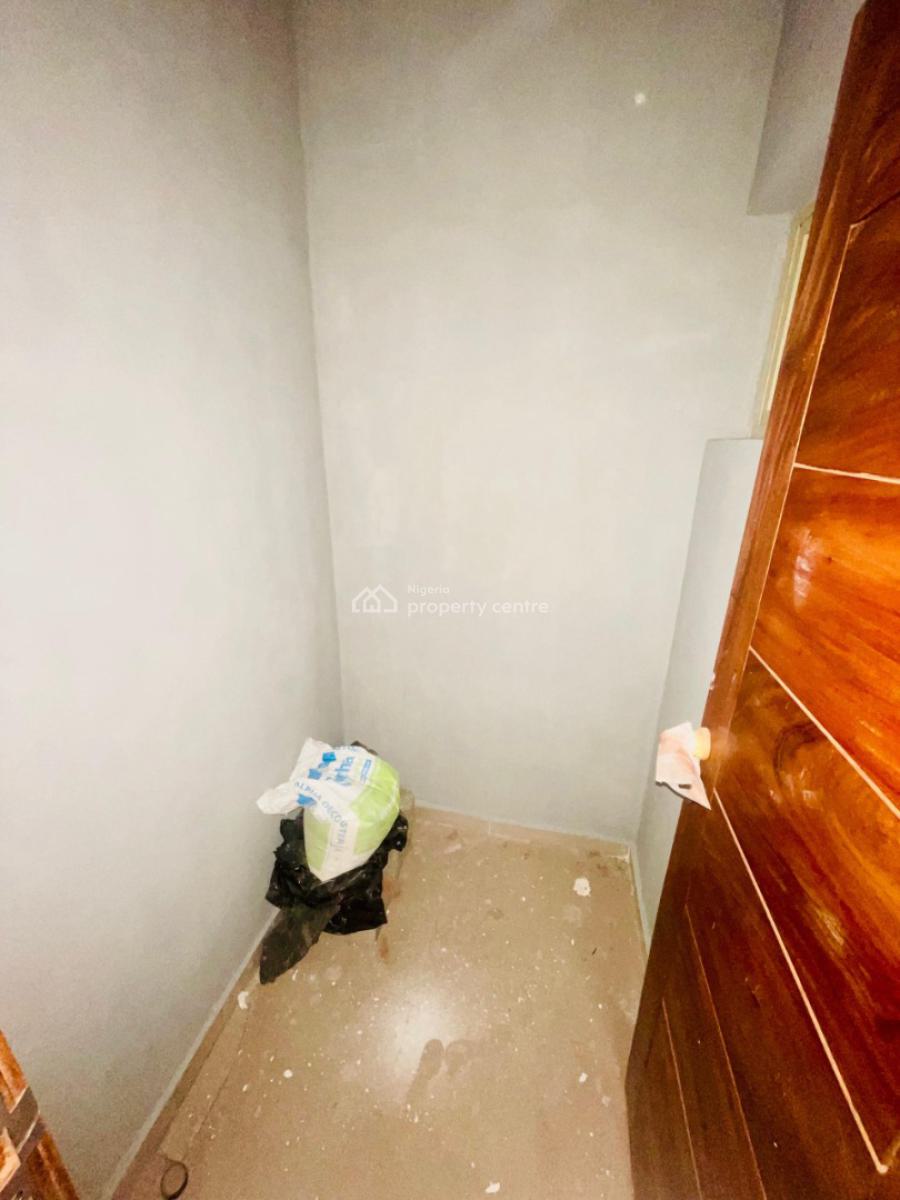 Massive 3 Bedrooms Flat, Ogunfayo, By Ogogoro Palace, Eputu, Ibeju Lekki, Lagos, Flat / Apartment for Rent