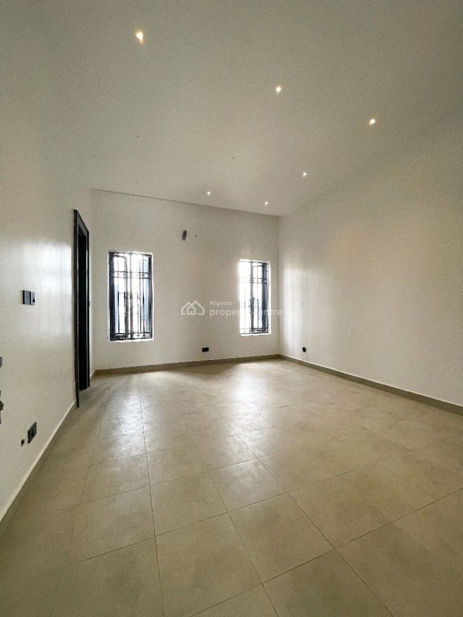 5-bedroom Fully Detached Duplex, Guzape District, Abuja, Detached Duplex for Sale