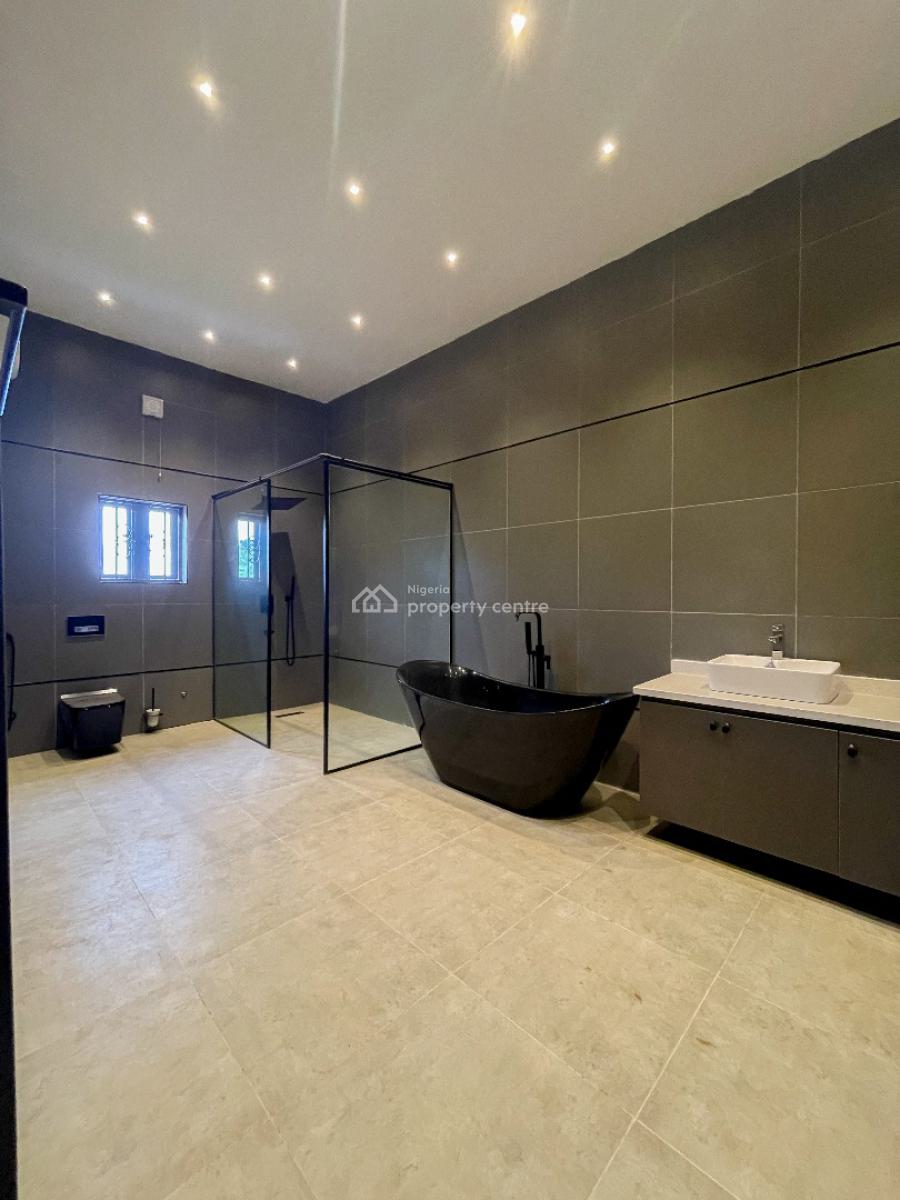 5-bedroom Fully Detached Duplex, Guzape District, Abuja, Detached Duplex for Sale