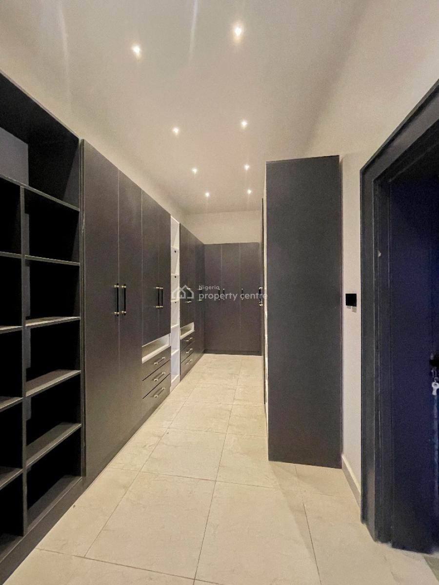 5-bedroom Fully Detached Duplex, Guzape District, Abuja, Detached Duplex for Sale