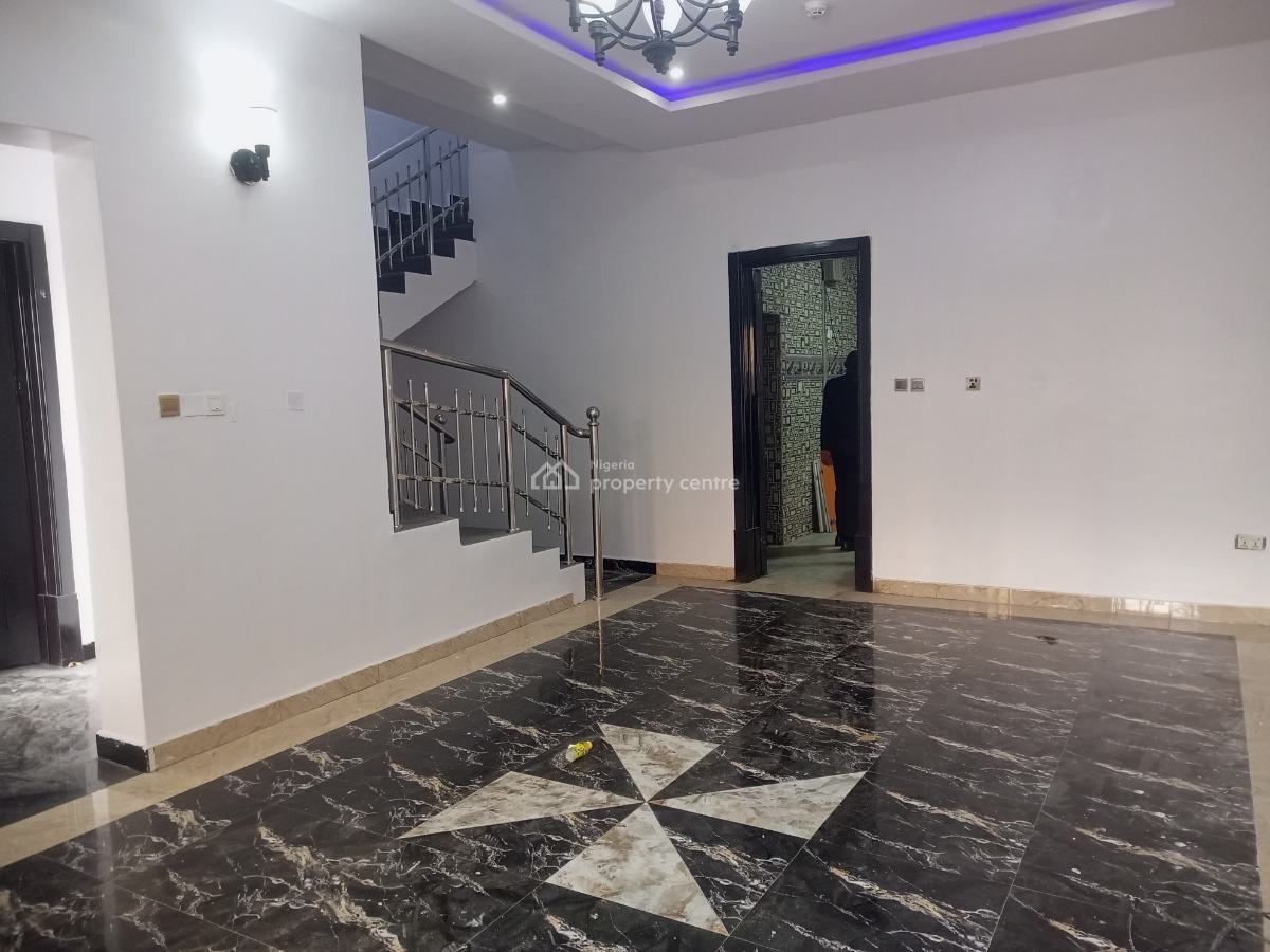 Sharp 3 Bedrooms Terraced Duplex, Lekki Phase 1, Lekki, Lagos, Terraced Duplex for Rent