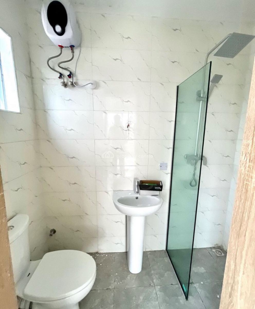 Well Built Serviced 2 Bedroom Apartment, Ikate Elegushi, Lekki, Lagos, Flat / Apartment for Rent
