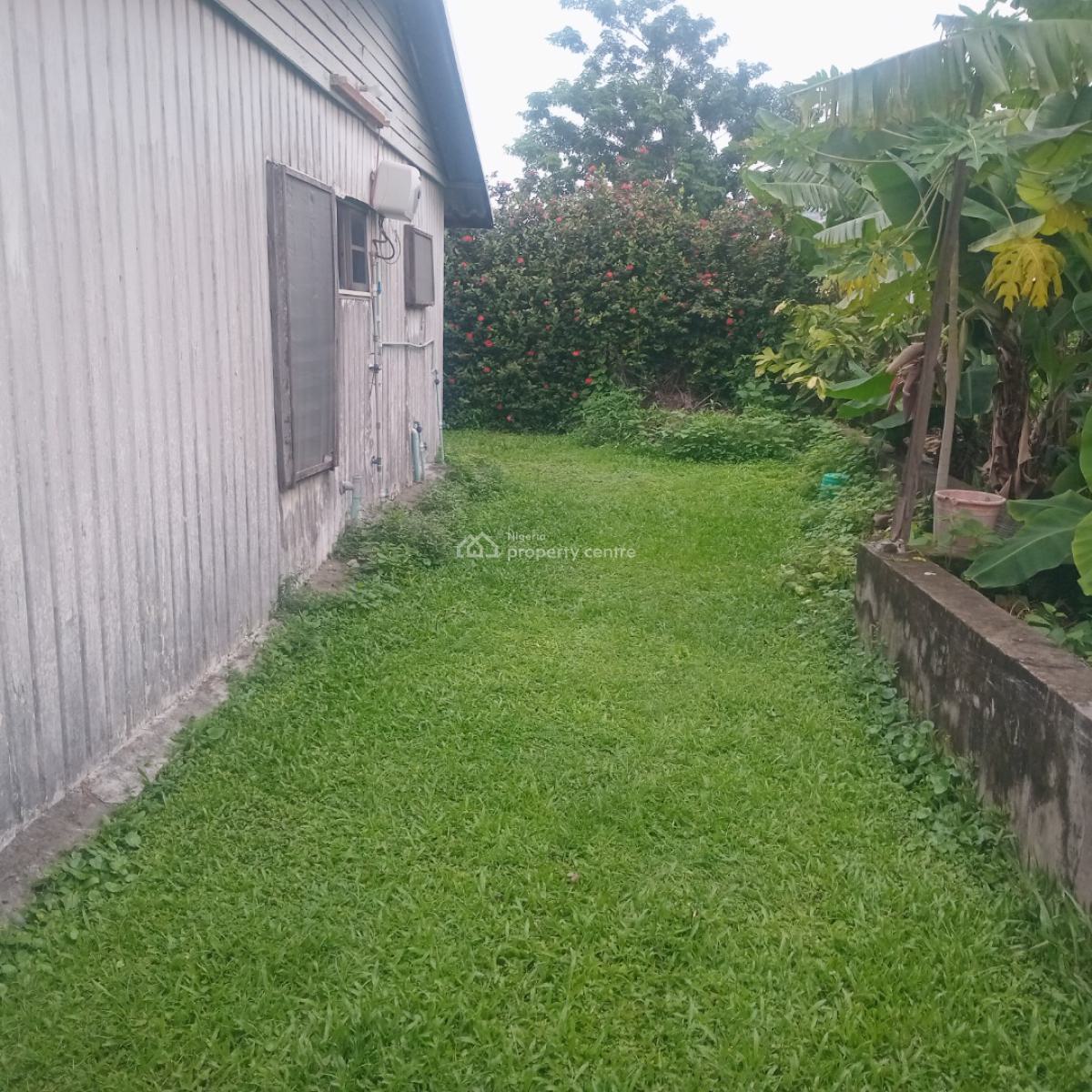 4 Bedroom Bungalow, Victoria Island Transit Village, Victoria Island (vi), Lagos, Self Contain (single Rooms) for Sale