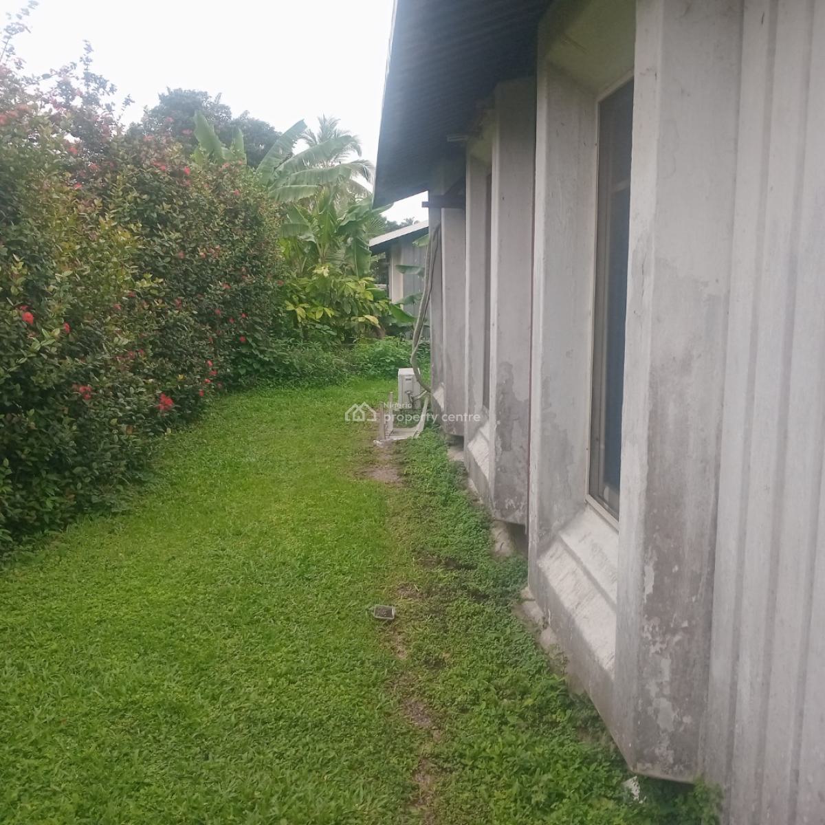 4 Bedroom Bungalow, Victoria Island Transit Village, Victoria Island (vi), Lagos, Self Contain (single Rooms) for Sale