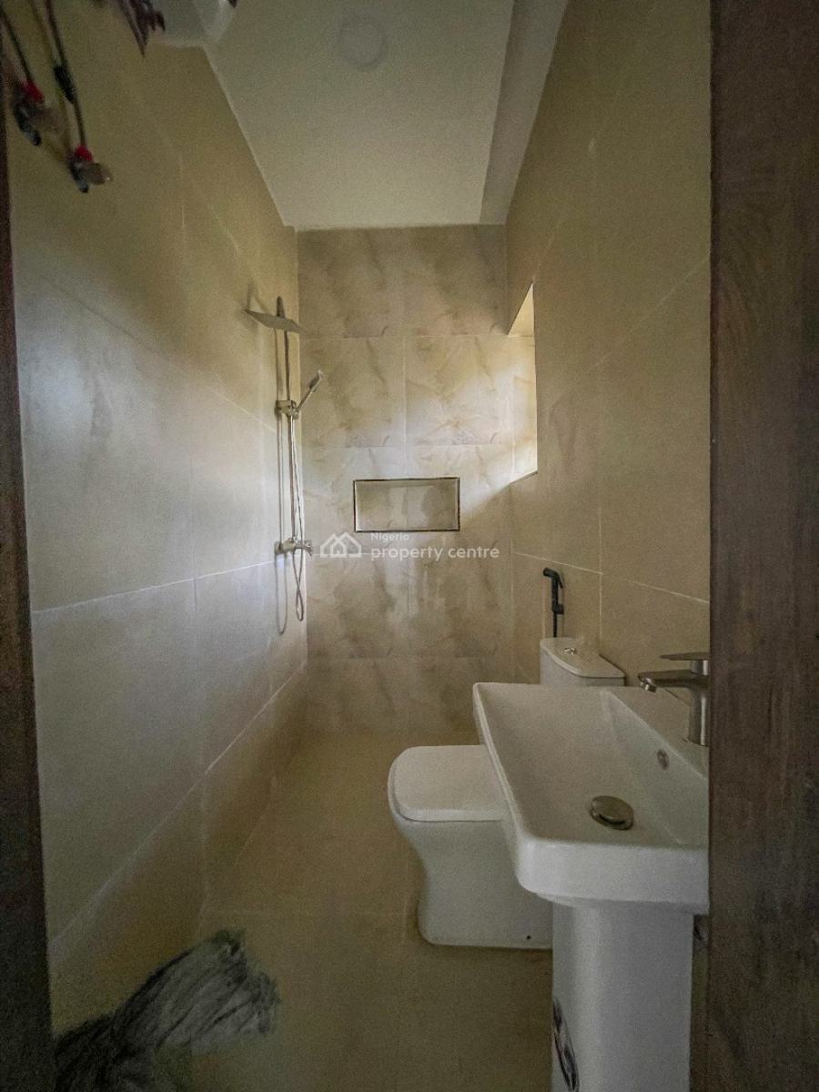 6-bedroom Detached Duplex, Life Camp, Abuja, Detached Duplex for Sale