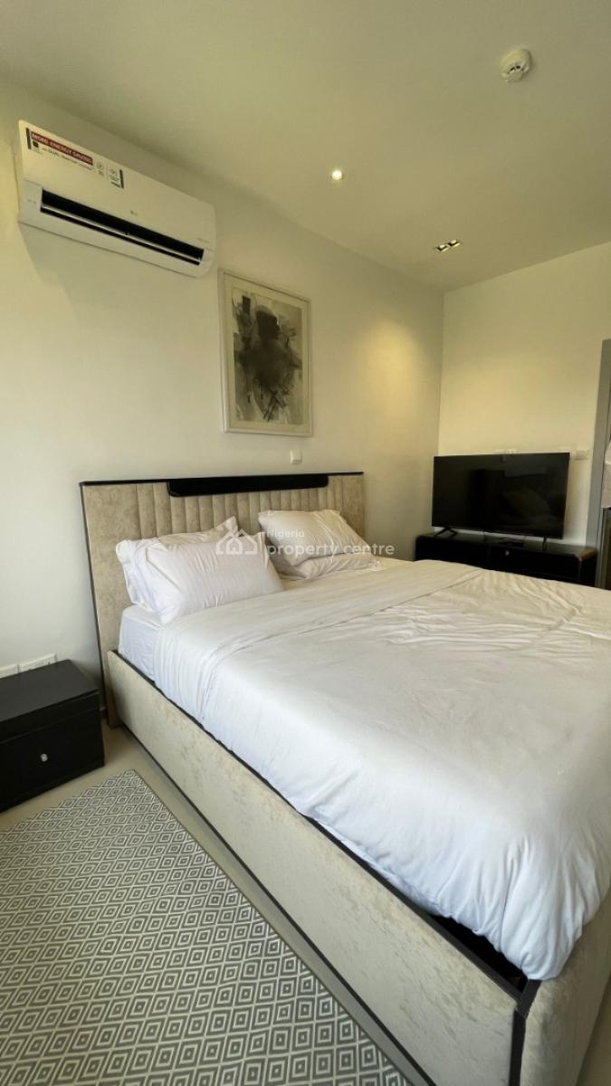 3 Bedroom Furnished Waterfront Penthouse + Bq, Ikoyi, Lagos, Flat / Apartment for Rent
