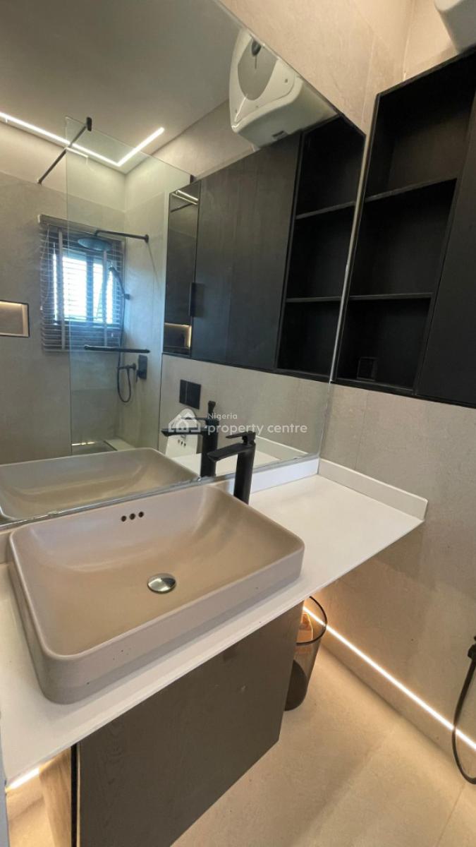 3 Bedroom Furnished Waterfront Penthouse + Bq, Ikoyi, Lagos, Flat / Apartment for Rent