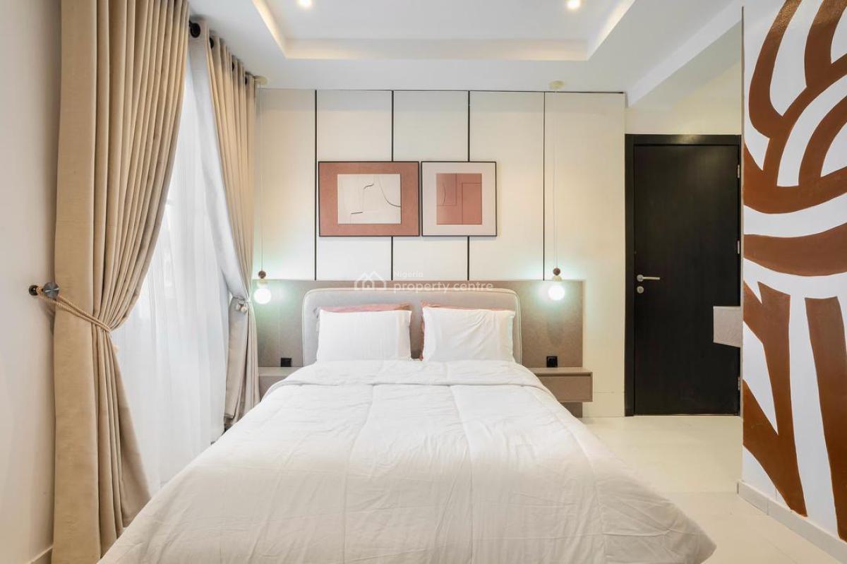 Luxurious Two Bedroom Apartment with Snooker & Ps5 on Request, Ikate, Lekki, Lagos, Flat / Apartment Short Let