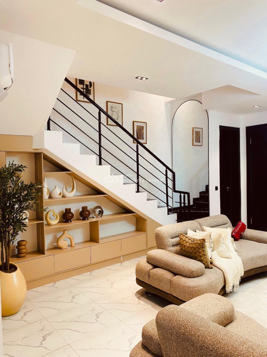 Our Cozy 2 Bedroom Maisonette Apartment with Swimming Pool & Gym, Victoria Island (vi), Lagos, Flat / Apartment Short Let